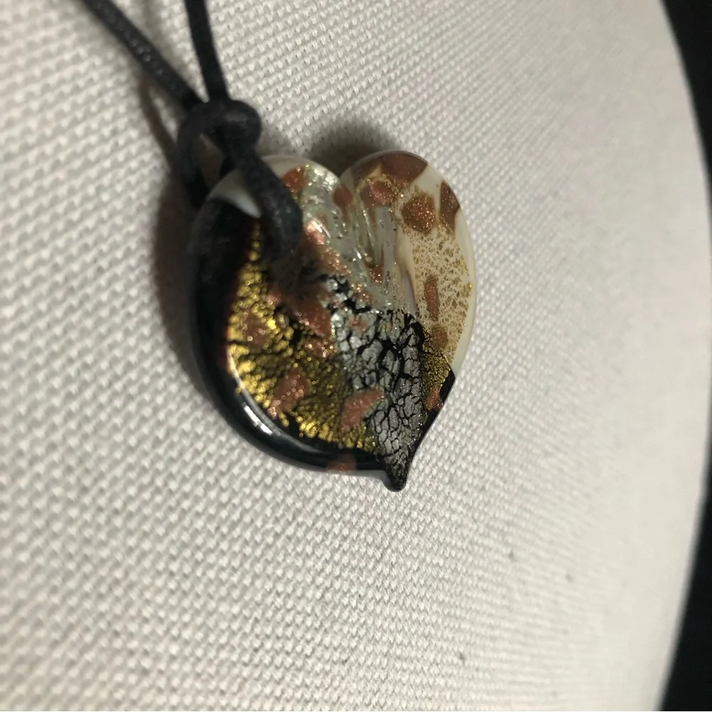 Murano Glass Heart Black & White with Gold, Silver, and Copper Crackle Glaze - Picture 5 of 12